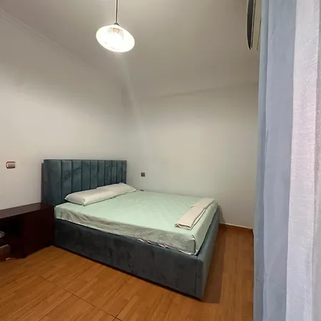 Rrez Malit Apartament *